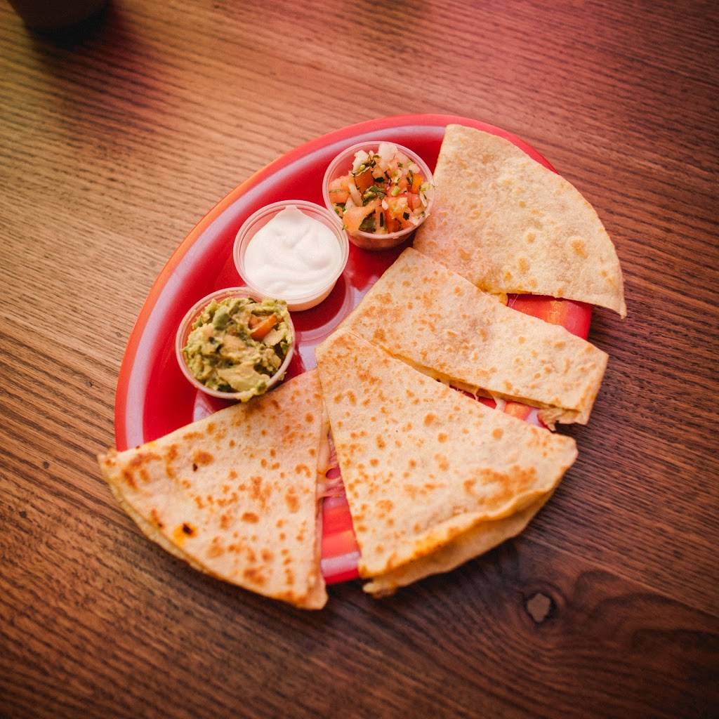 Carmelos Taco Place | restaurant | 2746 W 59th St, Chicago, IL 60629, USA | 7739126808 OR +1 773-912-6808