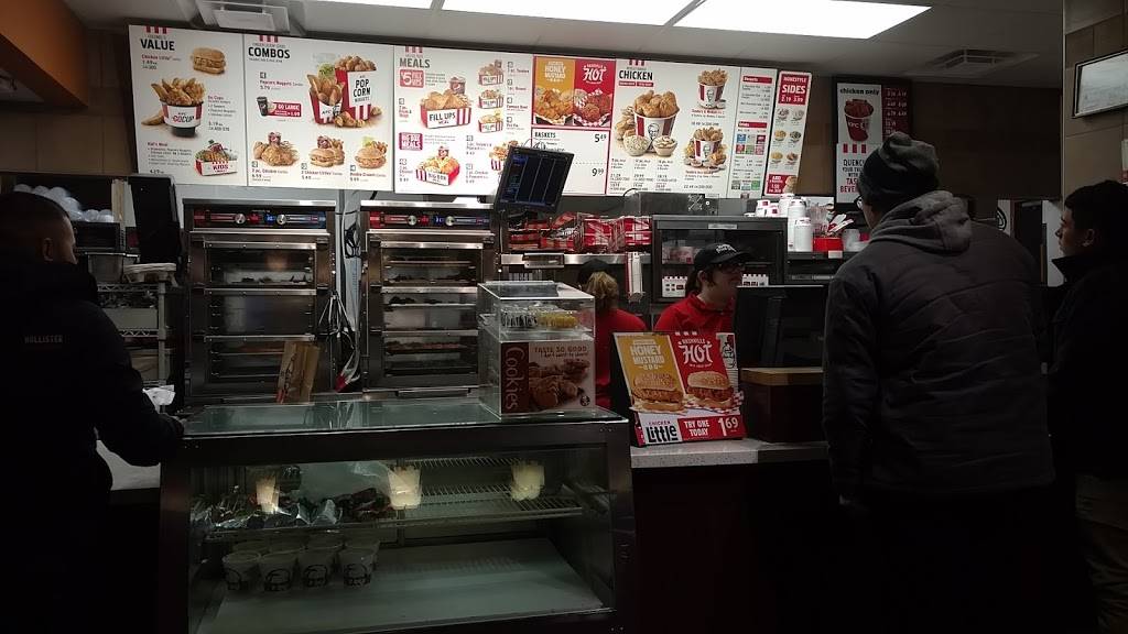 KFC | restaurant | 921 W Pike St, Goshen, IN 46526, USA | 5745334188 OR +1 574-533-4188