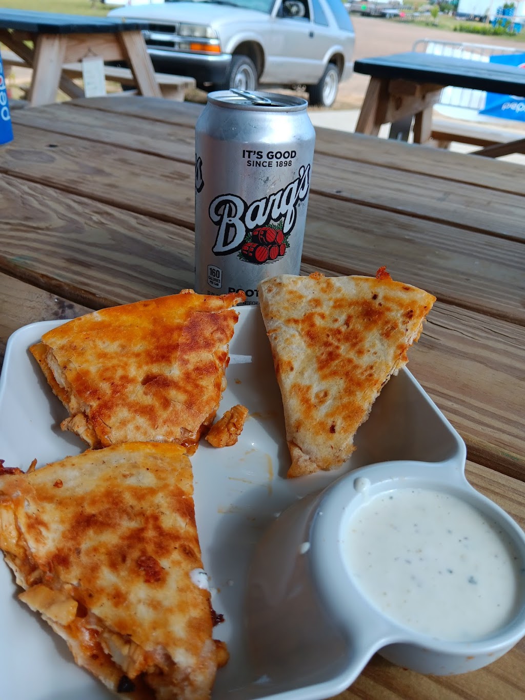 Hippies | restaurant | 3762 US-51, Dyersburg, TN 38024, USA | 7317412195 OR +1 731-741-2195