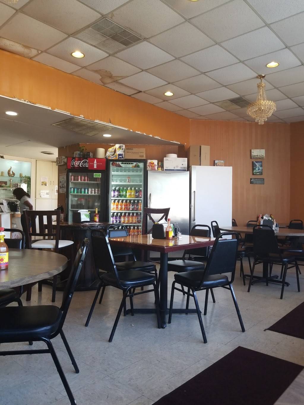 Dindies Soul Food | restaurant | 4375 Stage Rd, Memphis, TN 38128, USA | 9014747487 OR +1 901-474-7487