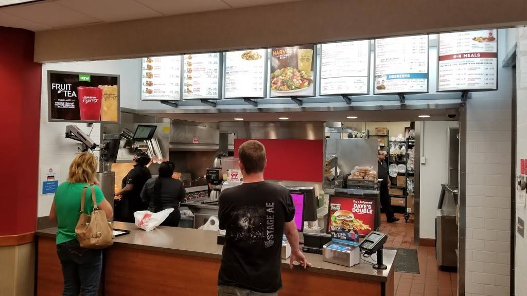 Wendys | restaurant | 201 Tarentum Bridge Rd, New Kensington, PA 15068, USA | 7243349009 OR +1 724-334-9009