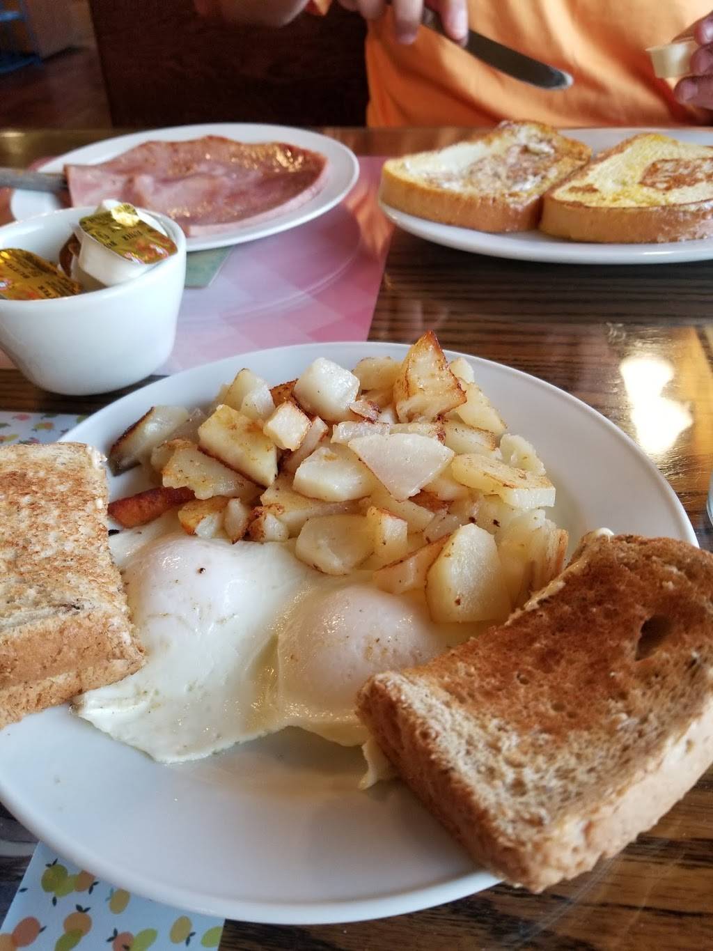 Ryders Restaurant & Motel | restaurant | 936 PA-18, New Wilmington, PA 16142, USA | 7249468435 OR +1 724-946-8435