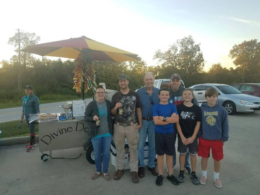 Divine Dogs | meal takeaway | 26119 Interstate 45 N #101, The Woodlands, TX 77380, USA | 7142049657 OR +1 714-204-9657