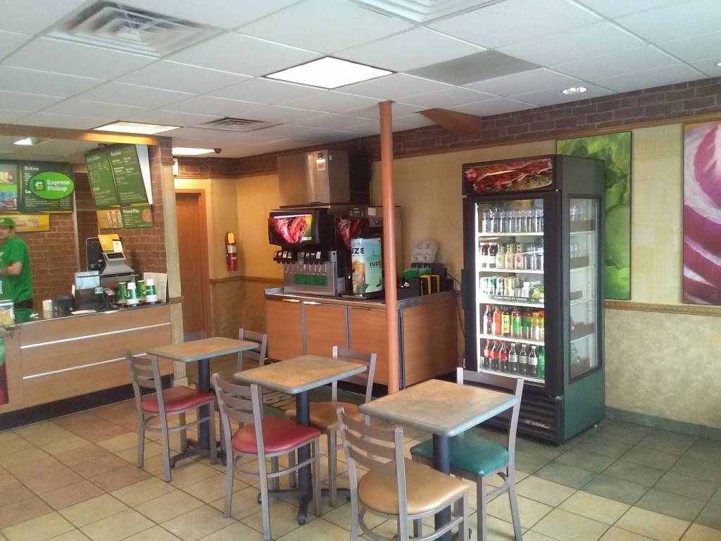 Subway Restaurants | restaurant | 1451 Indianapolis Blvd, Whiting, IN 46394, USA | 2196596559 OR +1 219-659-6559