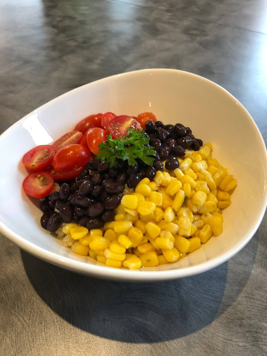 Navarras Eatery | restaurant | 1 Main St S, Uxbridge, ON L9P 1J2, Canada | 9058527669 OR +1 905-852-7669