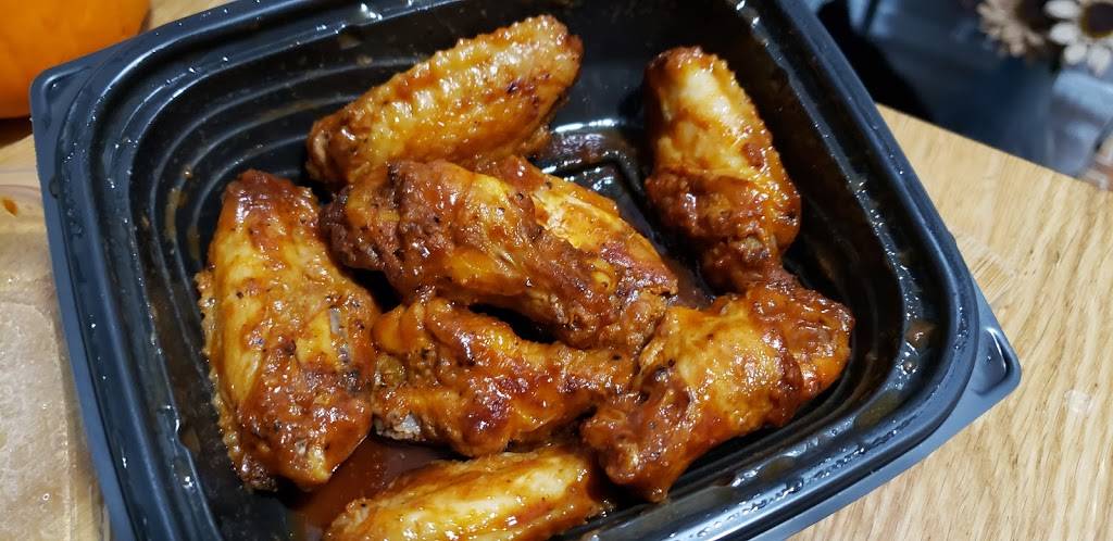 Little Caesars Pizza | meal takeaway | 86-10 Roosevelt Ave unit 27, Jackson Heights, NY 11372, USA | 7182052350 OR +1 718-205-2350