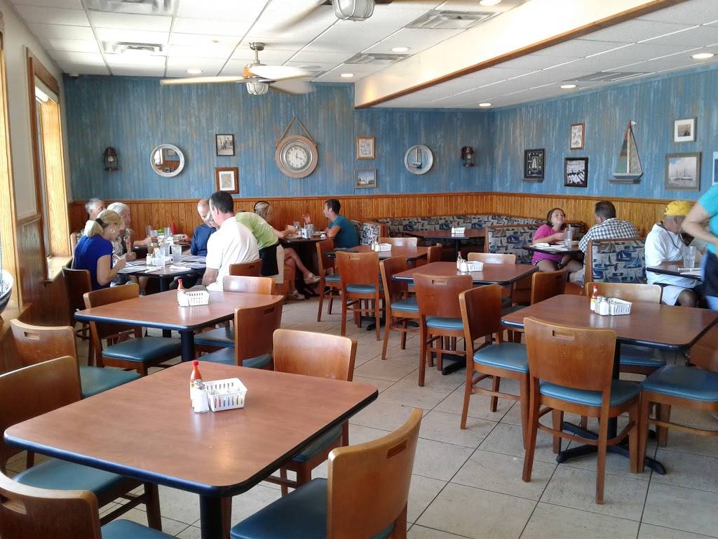 Gulfstream Restaurant | restaurant | 78 Myrtle Ave, Carolina Beach, NC 28428, USA | 9104588774 OR +1 910-458-8774