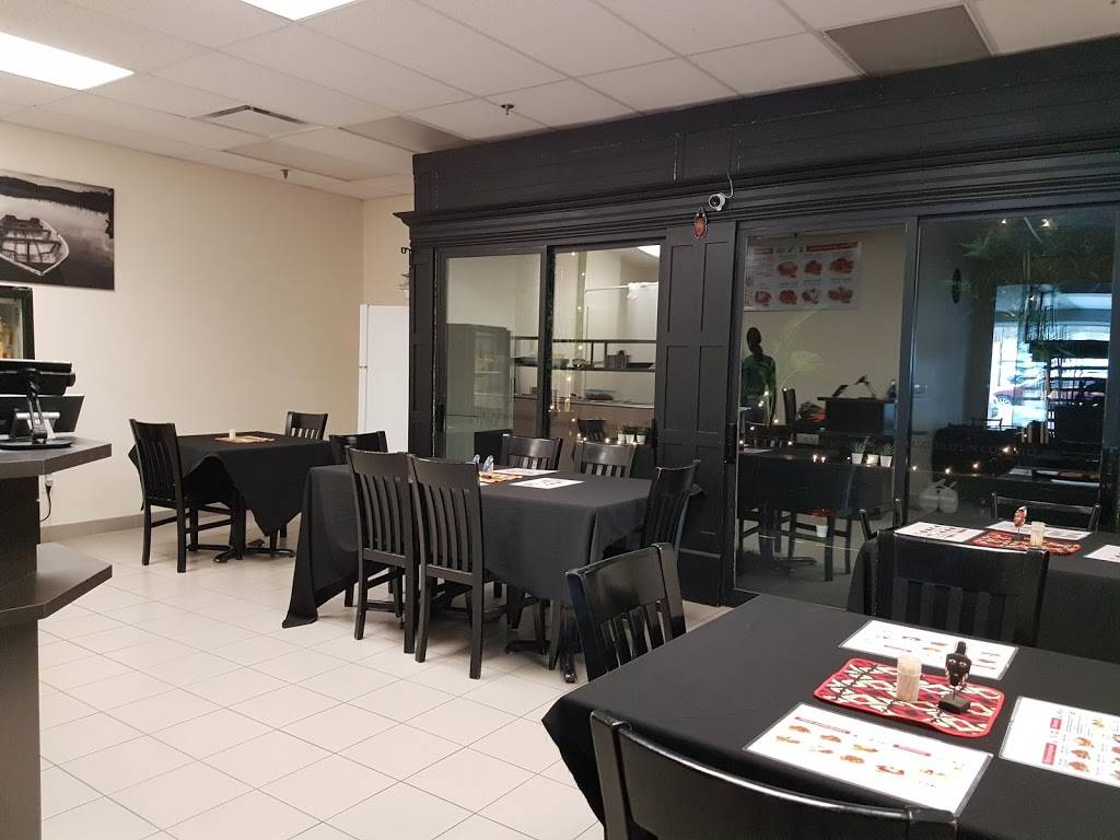 Restaurant Le Sunugal | restaurant | Plaza Laval, 2750 Ch Ste-Foy Porte 1, Québec, QC G1V 1V6, Canada | 4185204969 OR +1 418-520-4969