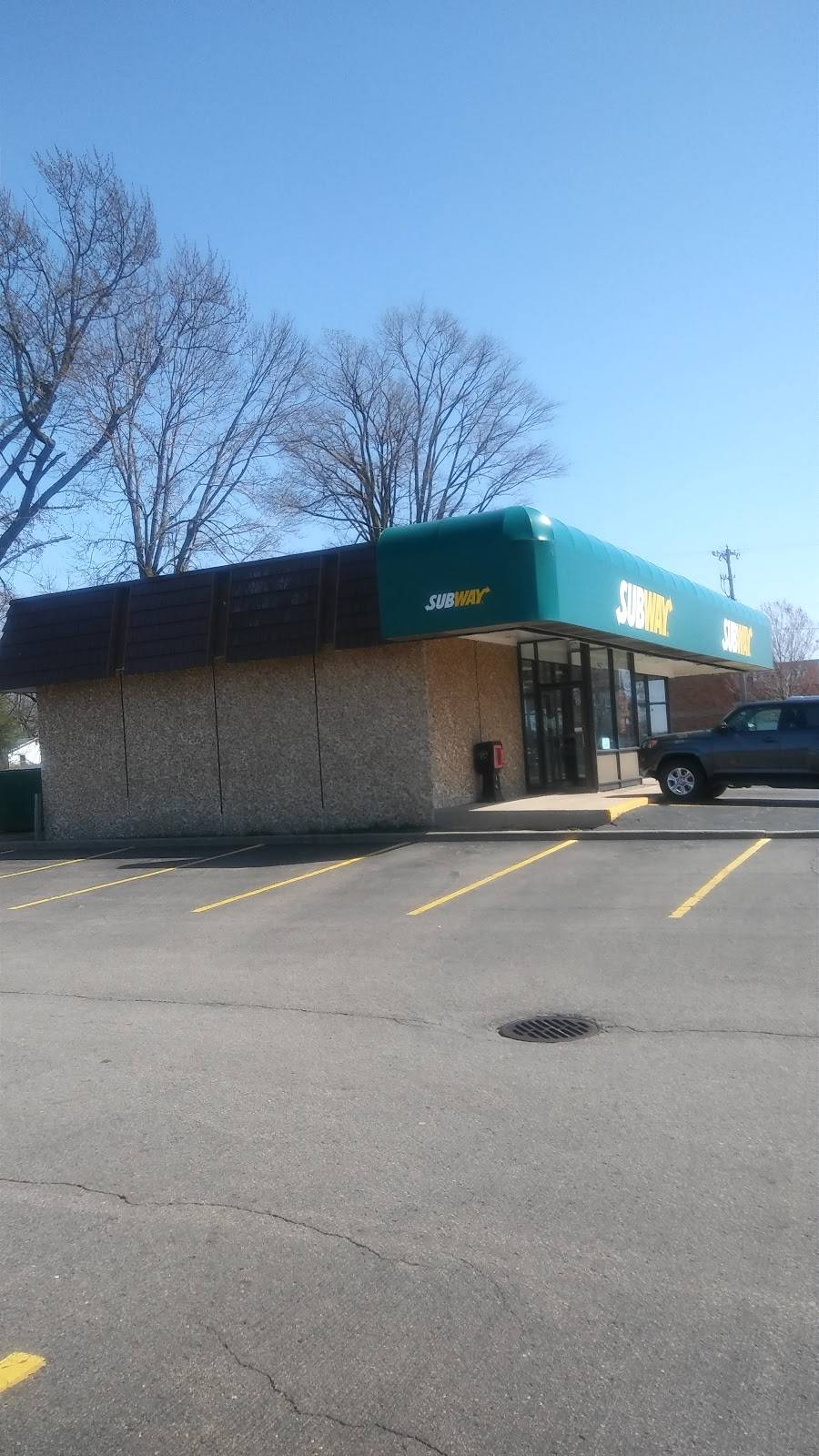 Subway | restaurant | 5343 S 9th St, Kalamazoo, MI 49009, USA | 2698707313 OR +1 269-870-7313