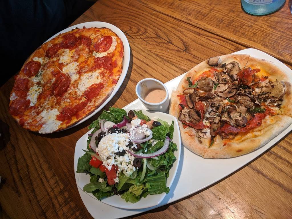 California Pizza Kitchen at Santa Barbara | restaurant | 719 Paseo Nuevo, Santa Barbara, CA 93101, USA | 8059624648 OR +1 805-962-4648