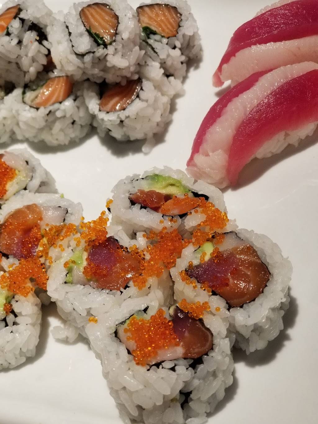 Off The Hook Sushi | restaurant | 2660 Lake Tahoe Blvd unit e, South Lake Tahoe, CA 96150, USA | 5305445599 OR +1 530-544-5599