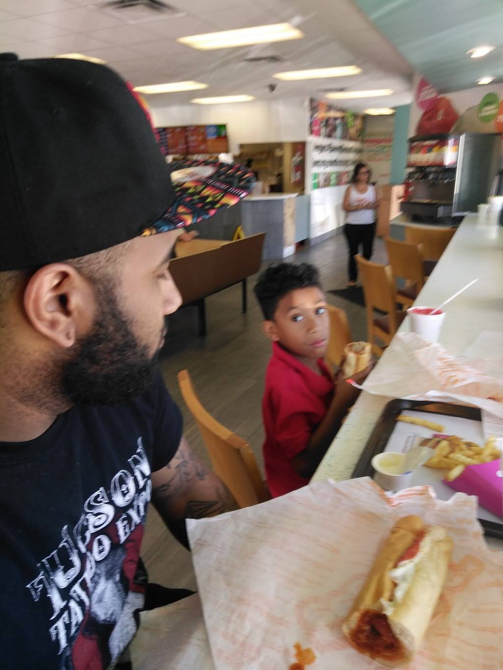 eegees | restaurant | 7110 N Thornydale Rd, Tucson, AZ 85741, USA | 5207444599 OR +1 520-744-4599