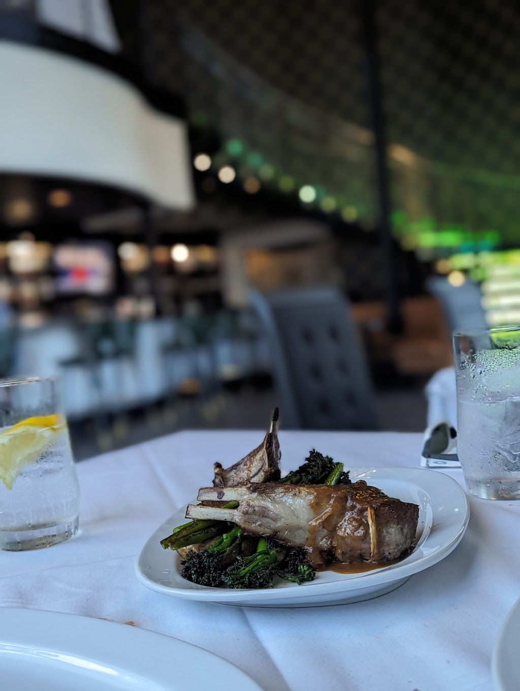 Momos Chophouse | restaurant | 7890 E 106th Pl S V 14, Tulsa, OK 74133, USA | 9189704022 OR +1 918-970-4022