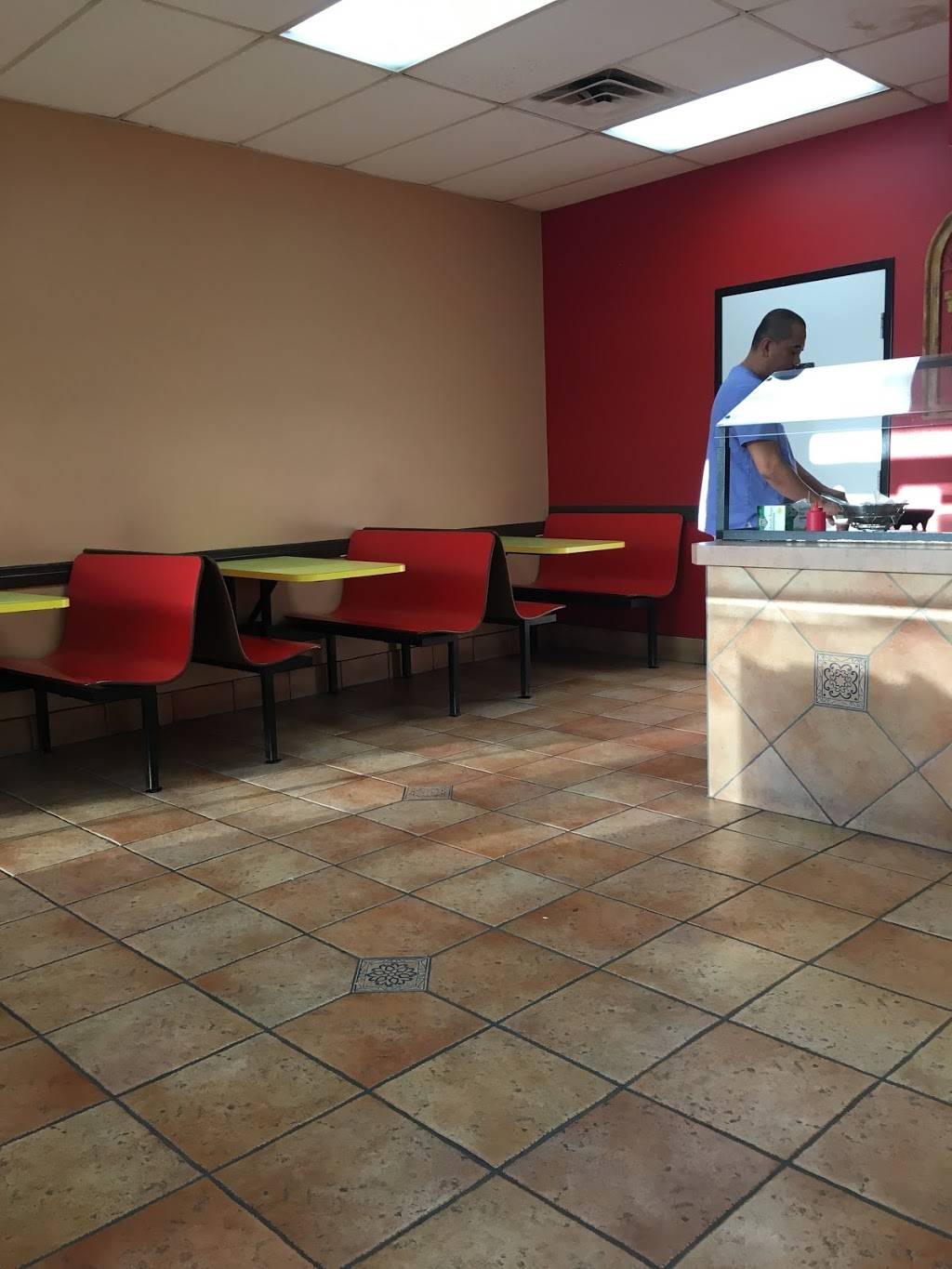 Hilbertos Mexican Food | restaurant | 9805 Prospect Ave, Santee, CA 92071, USA | 6192588313 OR +1 619-258-8313