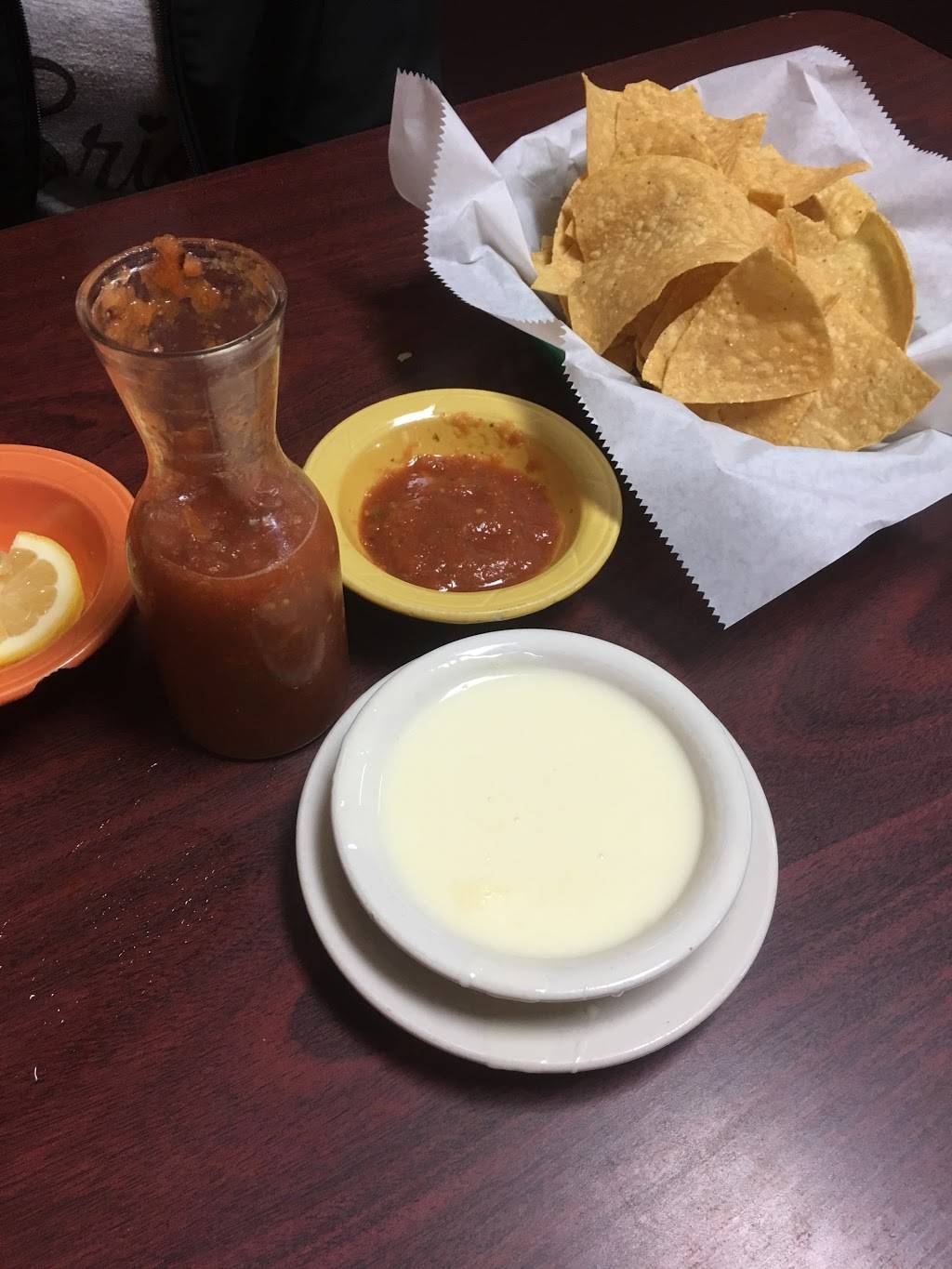 Viejo Amigo Mexican Restaurant | restaurant | 2193 NW 11th Dr, Chiefland, FL 32626, USA | 3524931424 OR +1 352-493-1424