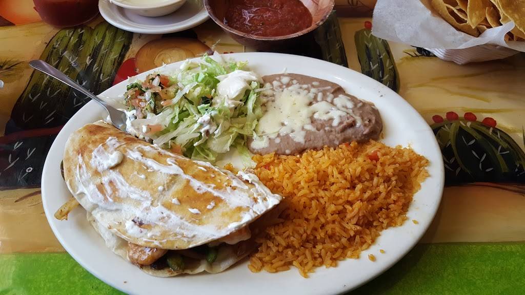 Casa Mexicana | restaurant | 421 S Main St, Rice Lake, WI 54868, USA | 7157361184 OR +1 715-736-1184