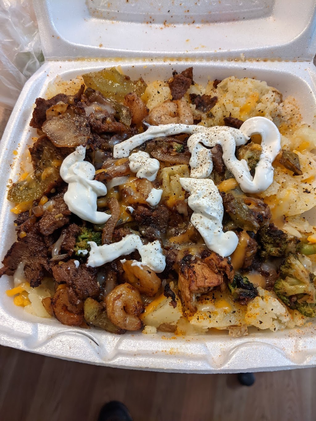 Dolphin Chicken, Fish and Grill | restaurant | 409 N Grand Ave E, Springfield, IL 62702, USA | 2176701752 OR +1 217-670-1752