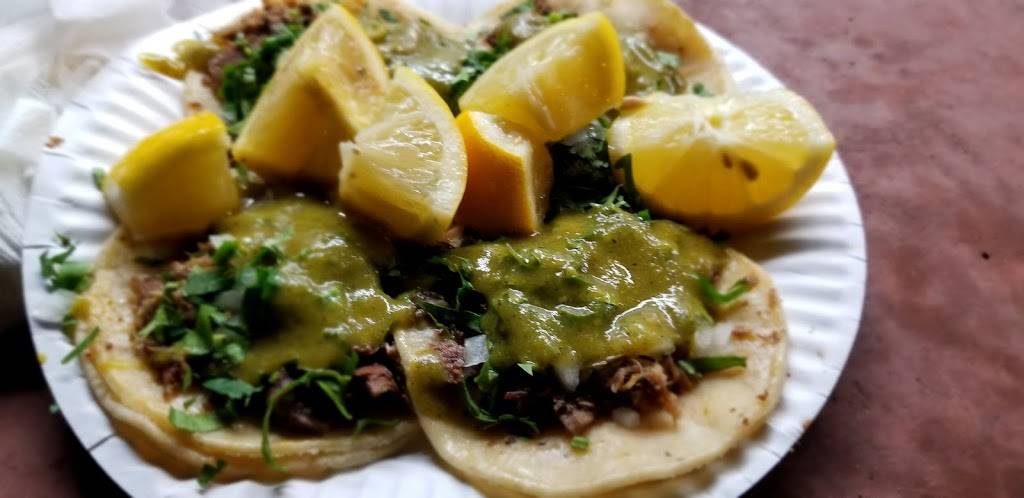 Taco mich & pizza | restaurant | 2720 W Van Buren St, Phoenix, AZ 85009, USA | 6024830151 OR +1 602-483-0151