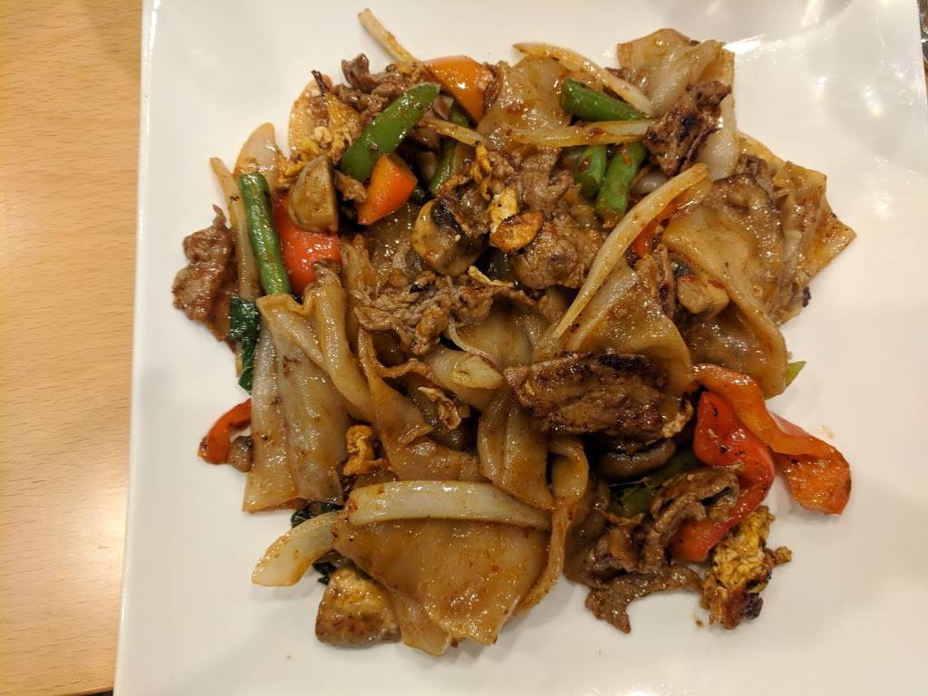 Bangkok Bistro Thai Eatery | restaurant | 100 U.S. 9, Manalapan Township, NJ 07726, USA | 7324146622 OR +1 732-414-6622