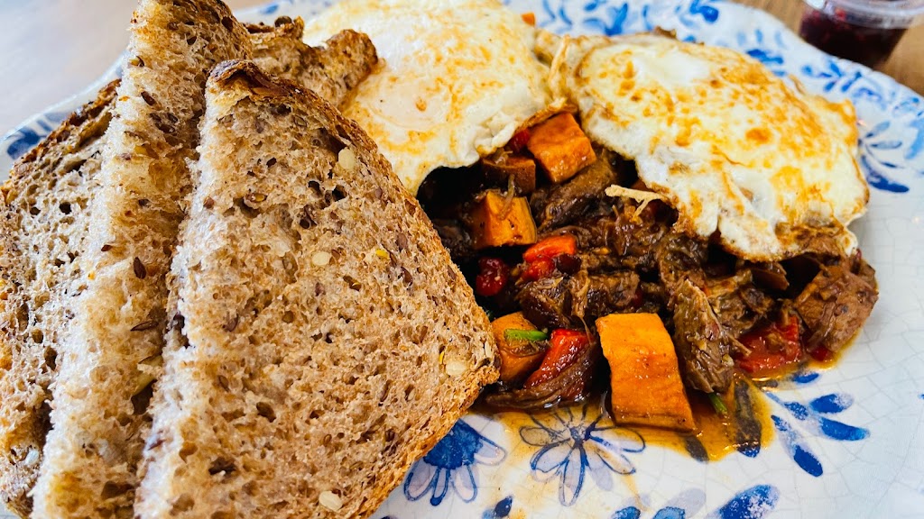 Blueberry Hill Market Cafe | cafe | 515 US-20, New Lebanon, NY 12125, USA | 5187942011 OR +1 518-794-2011