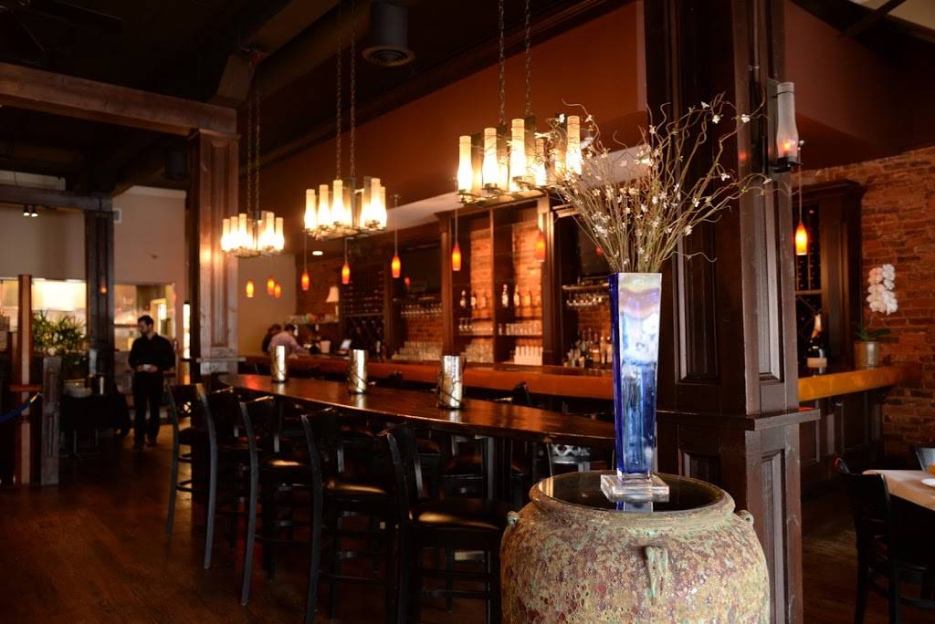 Tani Thai Restaurant | restaurant | 15 E Main St NE, Buford, GA 30518, USA | 7709321688 OR +1 770-932-1688