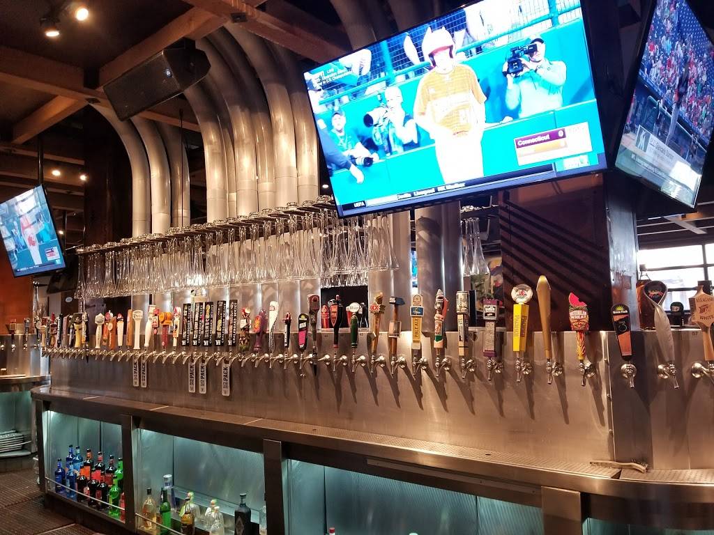 Yard House | restaurant | 620 Spectrum Center Dr, Irvine, CA 92618, USA | 9497539373 OR +1 949-753-9373