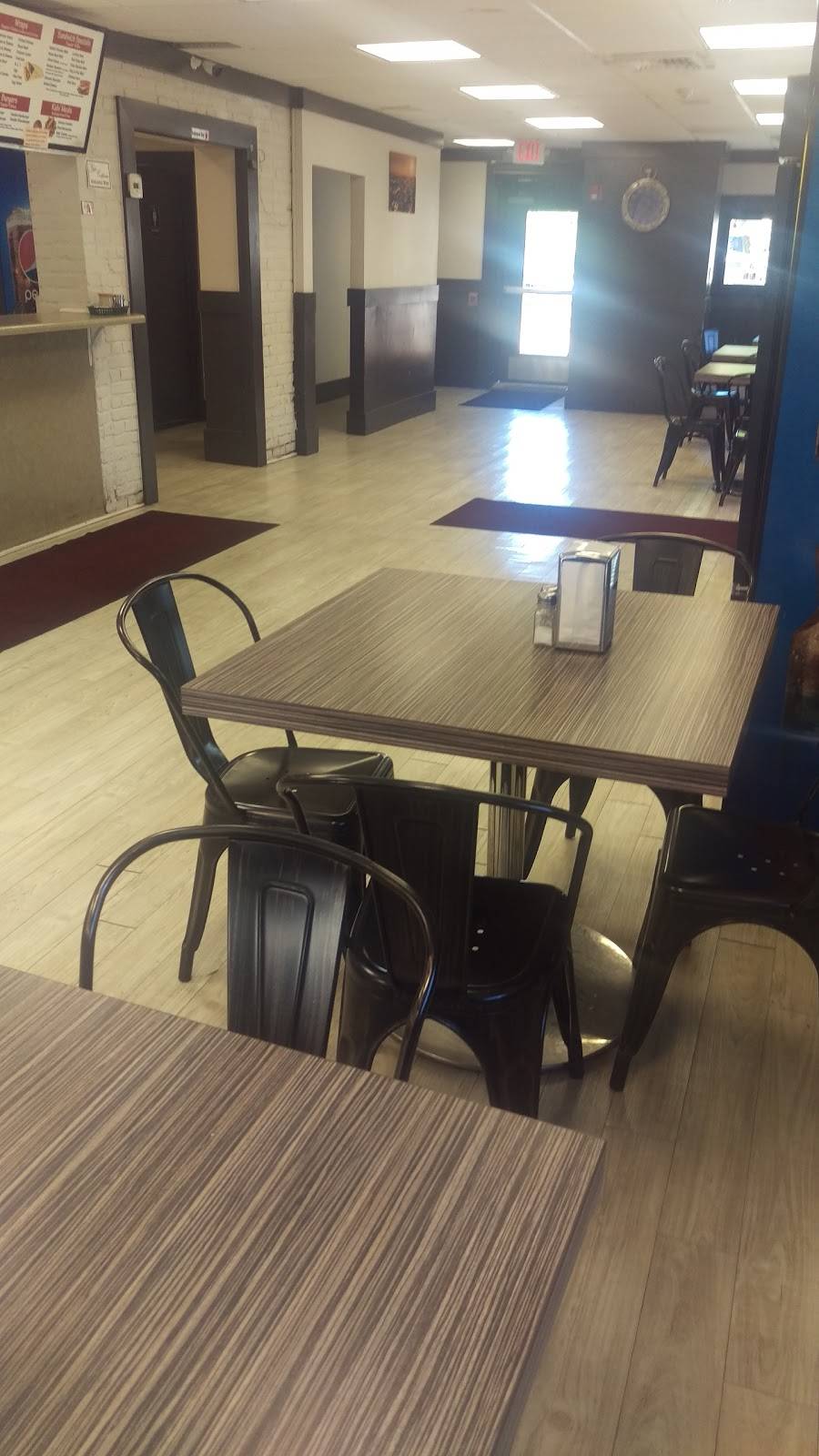 Pizza Works | restaurant | 459 Dickinson St, Springfield, MA 01108, USA | 4137851300 OR +1 413-785-1300