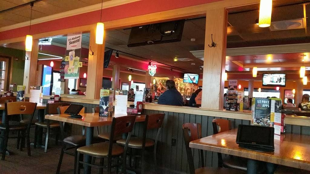 Applebees Grill + Bar | restaurant | 3007 Curtice Rd, Northwood, OH 43619, USA | 4196919200 OR +1 419-691-9200