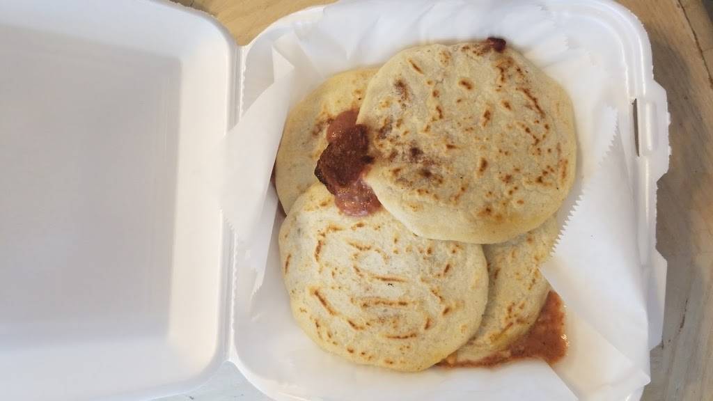 El Papaturro | restaurant | 50 Aldine Bender Rd, Houston, TX 77060, USA | 2812728877 OR +1 281-272-8877