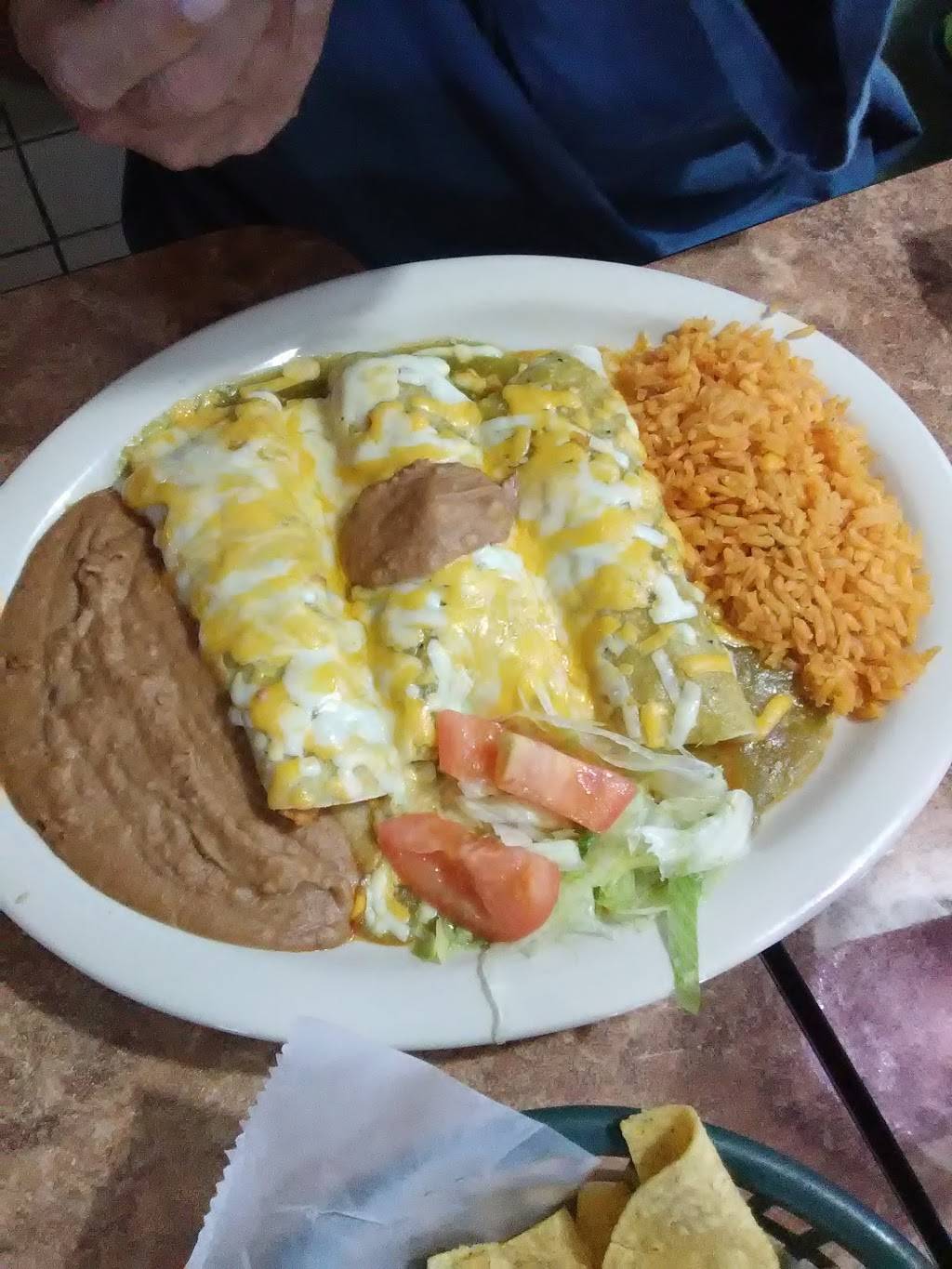 Jaliscos Mexican Restaurant | restaurant | 505 E Central Ave, Belton, TX 76513, USA | 2549396130 OR +1 254-939-6130