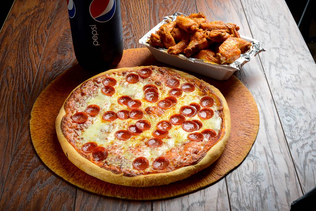 Kraus Pizza of Navarre | restaurant | 232 Center St NW #2a, Navarre, OH 44662, USA | 3308795440 OR +1 330-879-5440