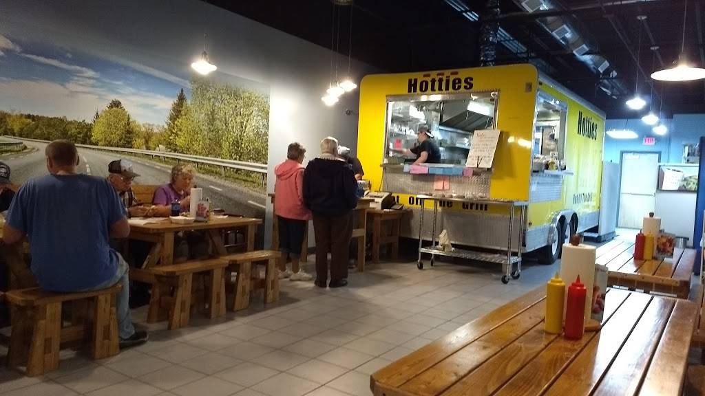 hotties hot off the grill | restaurant | 90 Plaza Ln, Wellsboro, PA 16901, USA | 5707244688 OR +1 570-724-4688