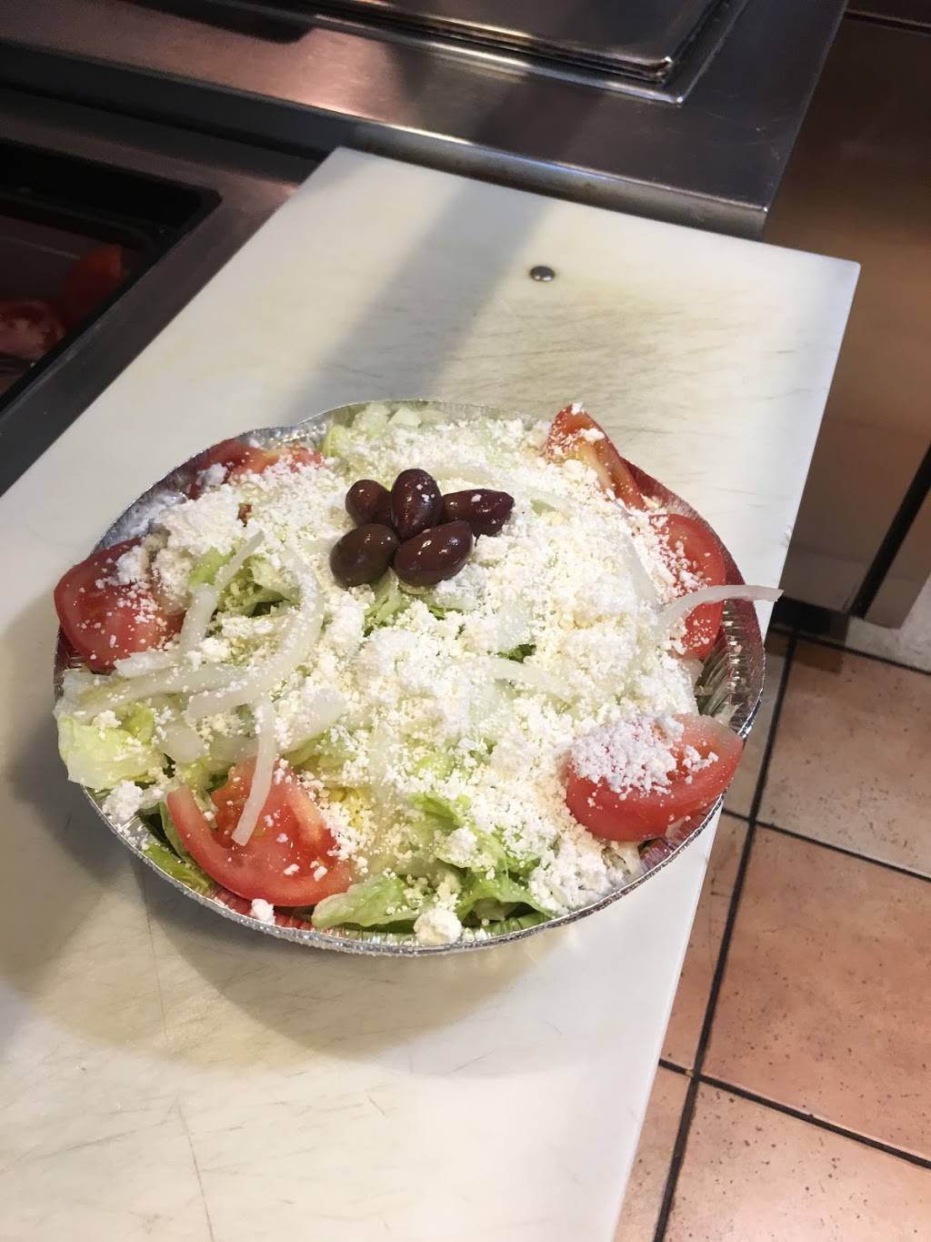 Souvlaki Hut Clarkson | restaurant | 1725 Lakeshore Rd W, Mississauga, ON L5J 1J4, Canada | 9058237775 OR +1 905-823-7775