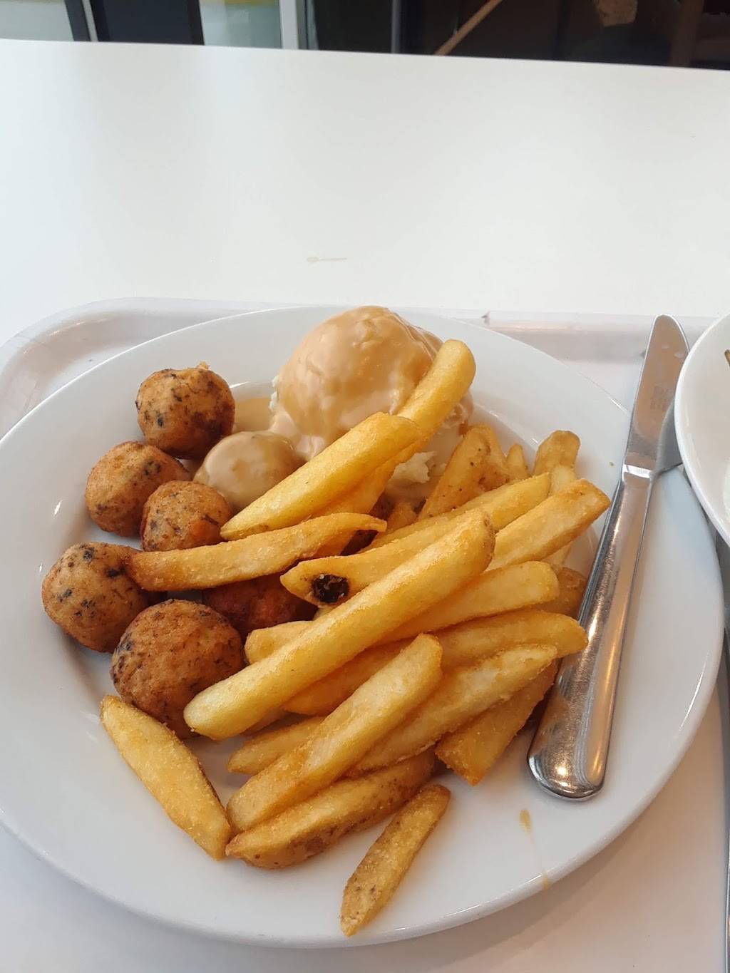 IKEA Restaurant | restaurant | 1 Ikea Way, St. Louis, MO 63108, USA | 8888884532 OR +1 888-888-4532