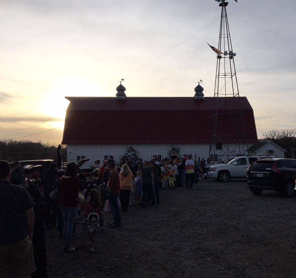 Okoboji Barn | restaurant | 2325 41st St, Spirit Lake, IA 51360, USA | 7123306769 OR +1 712-330-6769