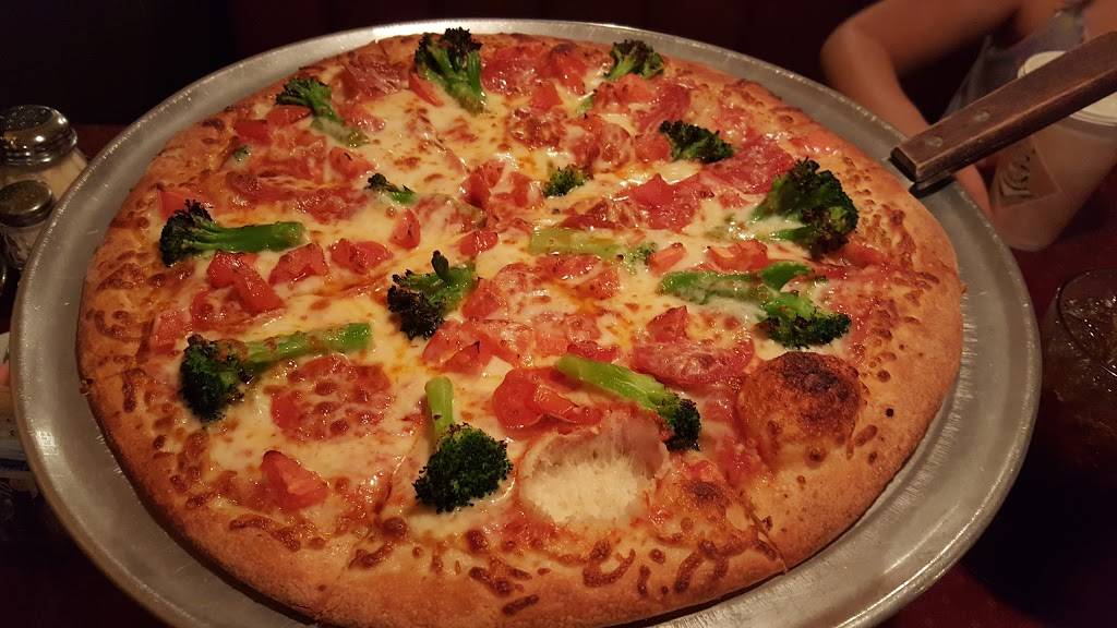 Mozzarella Pizzeria | restaurant | 3912 Lebanon Pike, Hermitage, TN 37076, USA | 6153910711 OR +1 615-391-0711