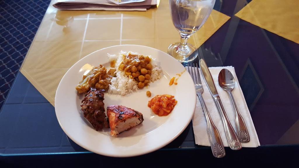 Kenders Indian Palace | restaurant | 833 E Center St, Wallingford, CT 06492, USA | 2037937926 OR +1 203-793-7926