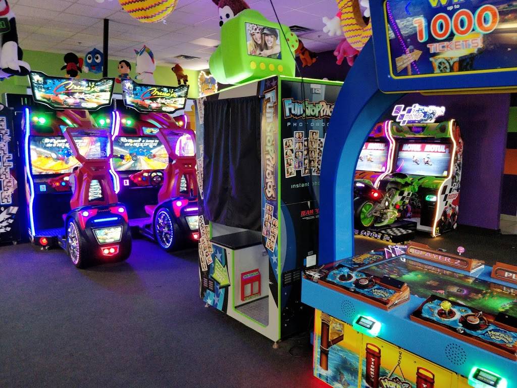 Woodlawn Bowl | meal takeaway | 253 Woodlawn Rd W, Guelph, ON N1H 8J1, Canada | 5198232695 OR +1 519-823-2695