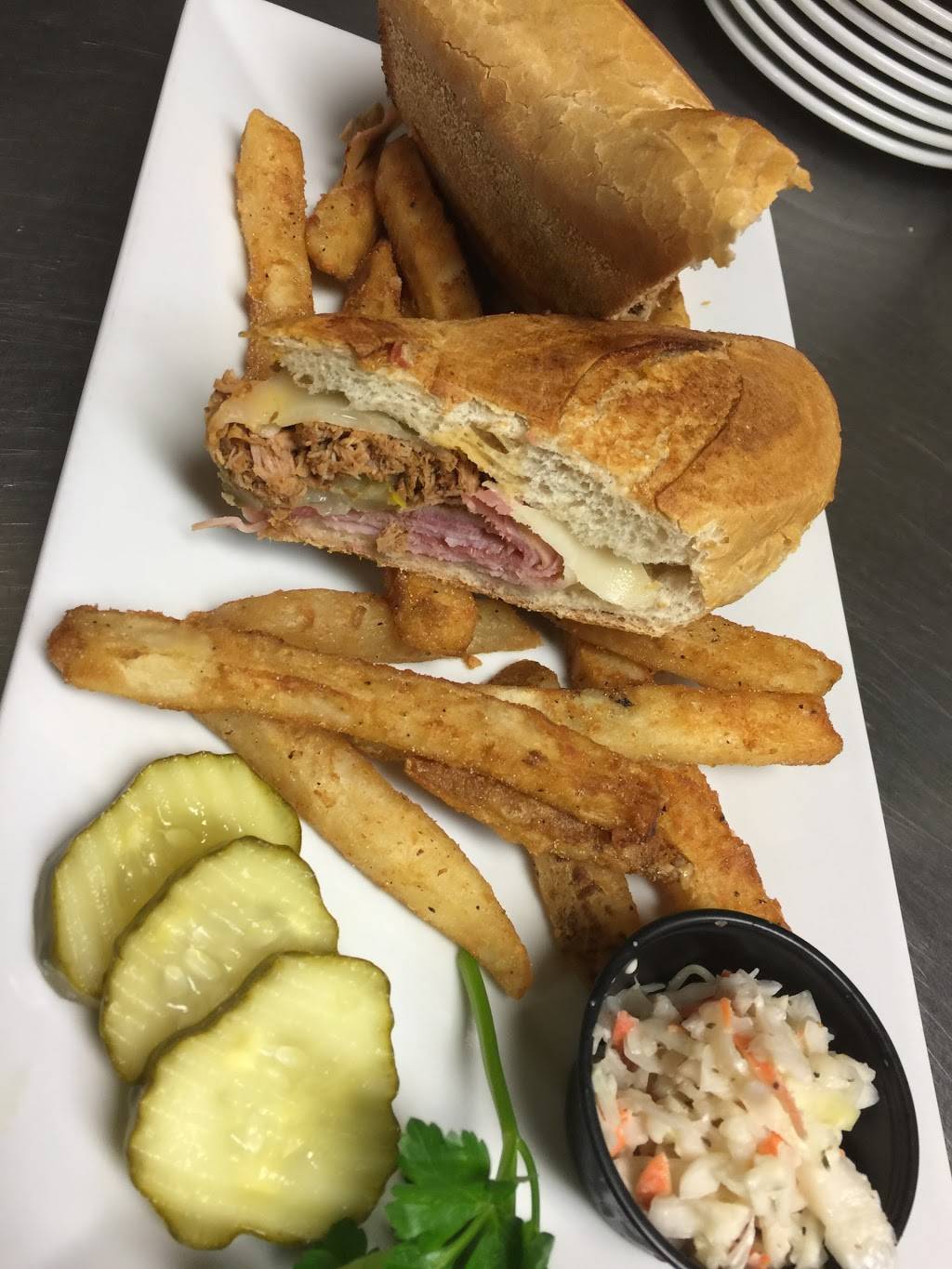 Savin Rock Roasting Co | restaurant | 305 Captain Thomas Blvd, West Haven, CT 06516, USA | 2039320100 OR +1 203-932-0100