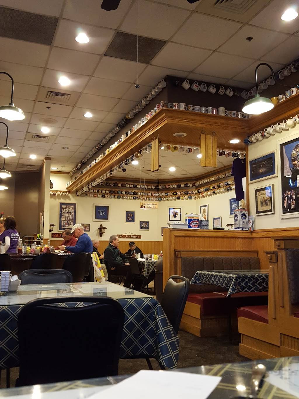 Moms Restaurant | restaurant | 1111 William C Good Blvd, Franklin, OH 45005, USA | 9377460150 OR +1 937-746-0150