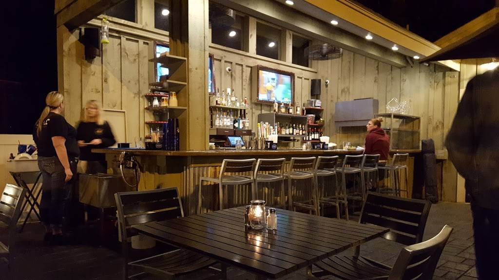 Fireflys BBQ | restaurant | 350 E Main St, Marlborough, MA 01752, USA | 5083578883 OR +1 508-357-8883