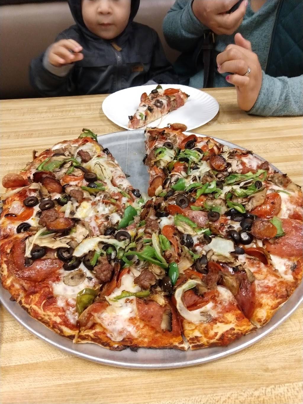 Mountain Mikes Pizza | meal delivery | 3801 Yosemite Blvd, Modesto, CA 95357, USA | 2095269000 OR +1 209-526-9000