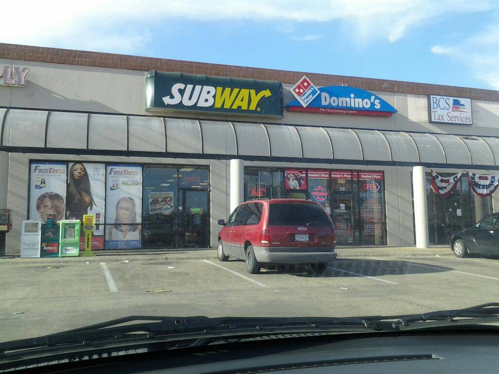 Subway Restaurants | restaurant | Landmark Place Shopping Ctr, 510 S Carrier Pkwy Ste 131, Grand Prairie, TX 75051, USA | 9722370800 OR +1 972-237-0800