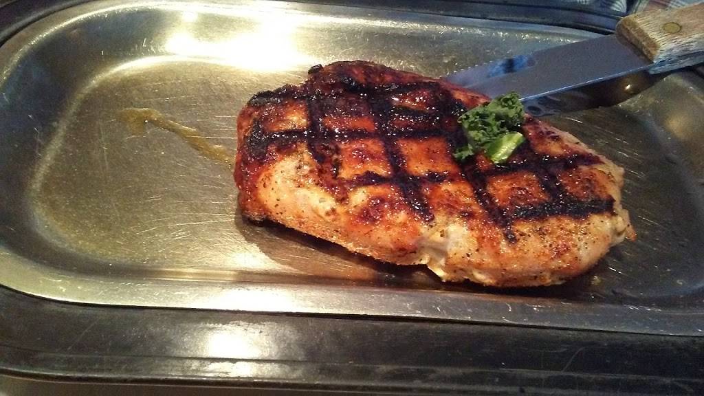 Robies Restaurant & Bar | restaurant | 109 W Main St, Attica, IN 47918, USA | 7657644351 OR +1 765-764-4351