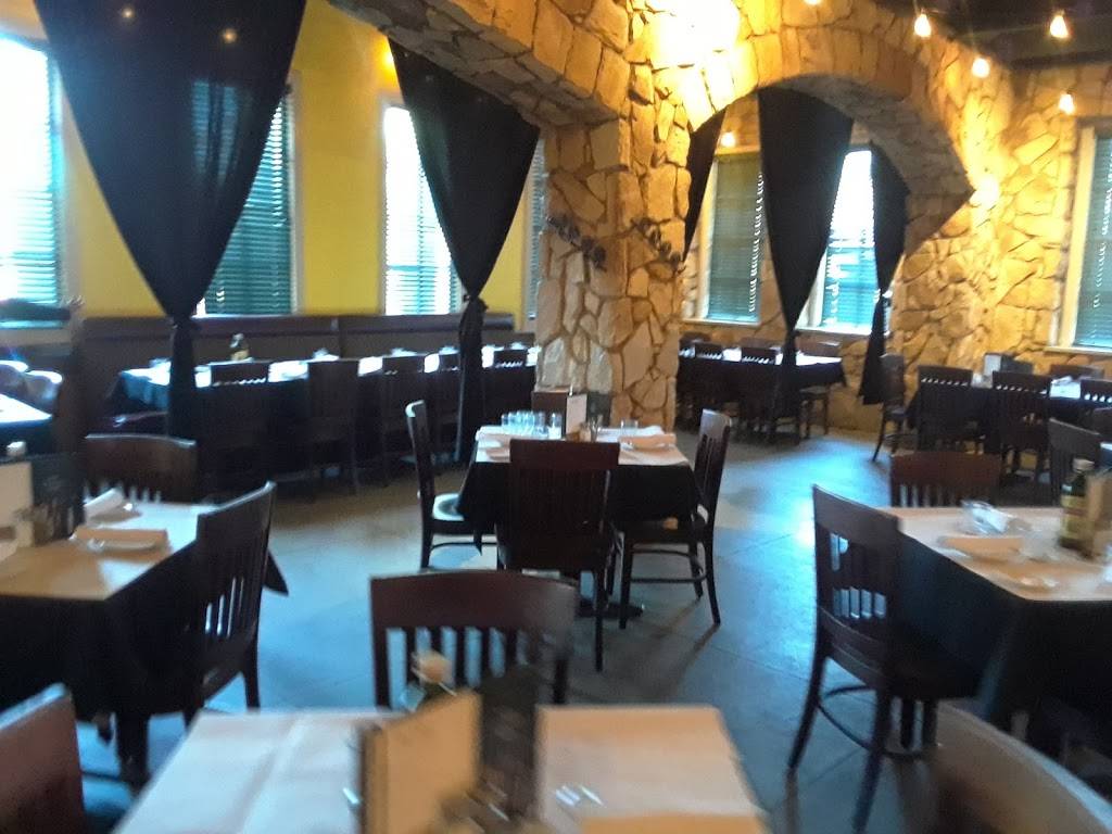 Romanos Macaroni Grill | restaurant | 7650 N Blackstone Ave, Fresno, CA 93720, USA | 5594366690 OR +1 559-436-6690