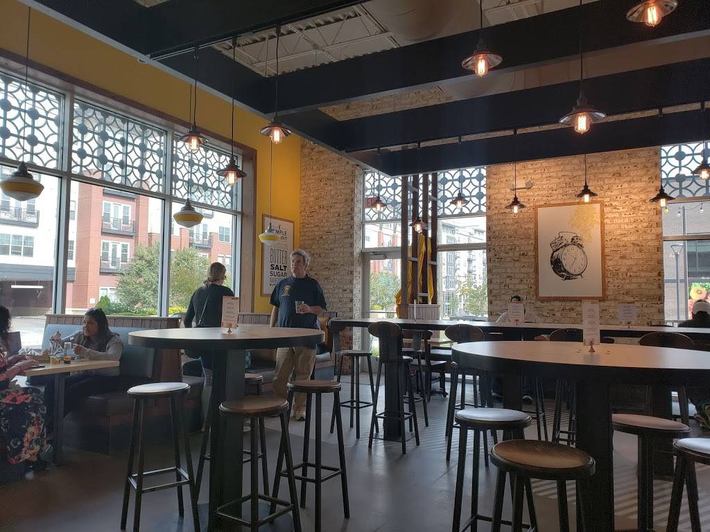 Holler & Dash | restaurant | 2725 South Blvd A, Charlotte, NC 28209, USA | 9804306863 OR +1 980-430-6863