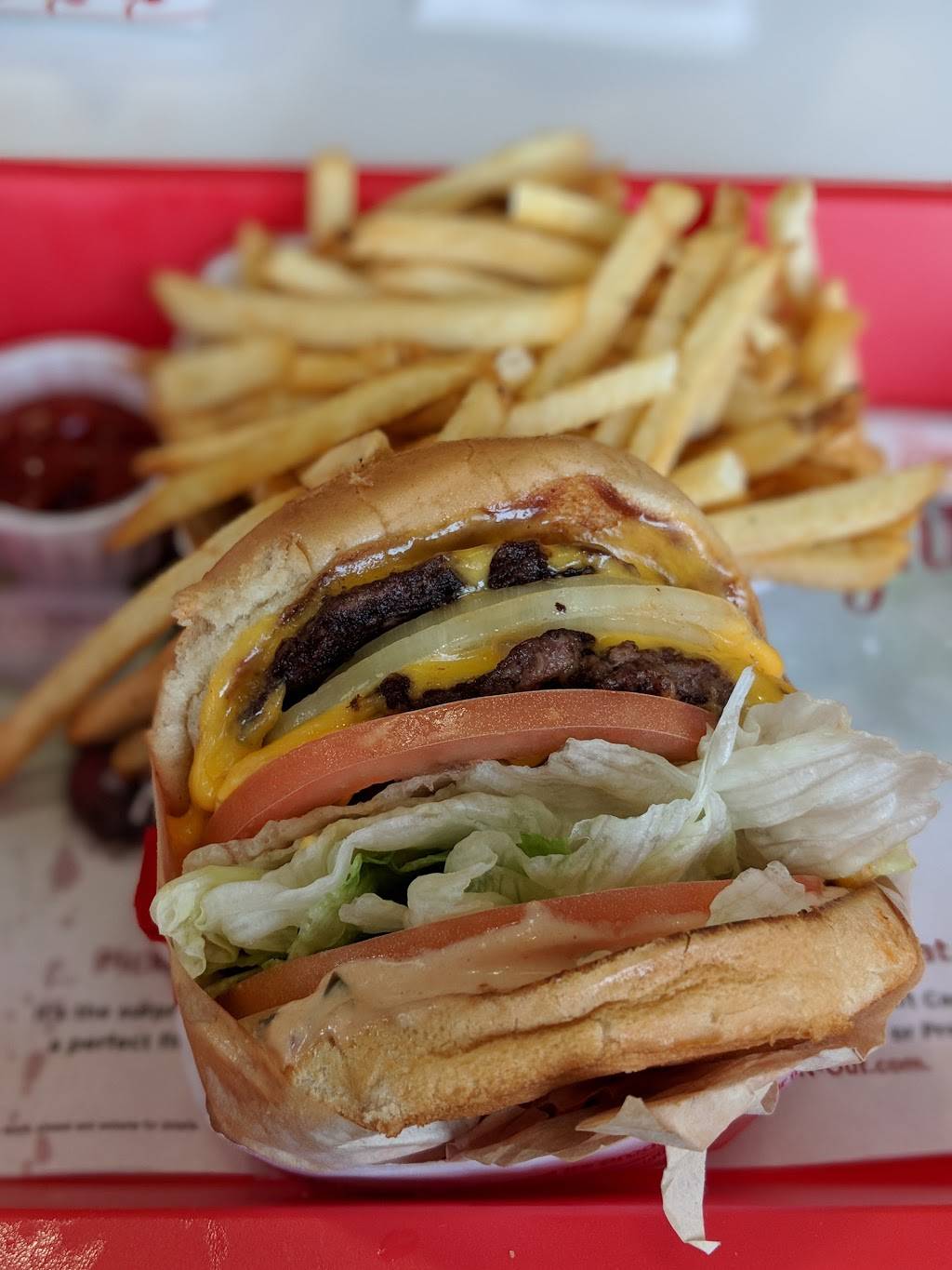 In-N-Out Burger | restaurant | 1065 Harriman Pl, San Bernardino, CA 92408, USA | 8007861000 OR +1 800-786-1000