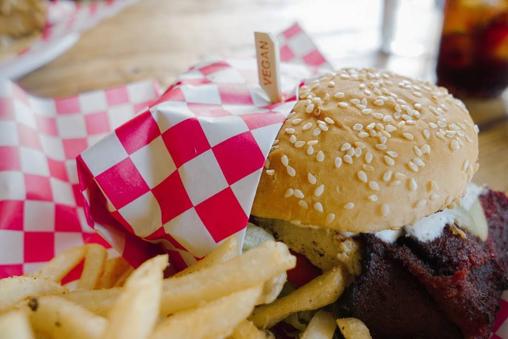 Munchies Diner | restaurant | 313 N Bush St, Santa Ana, CA 92701, USA | 6576993076 OR +1 657-699-3076