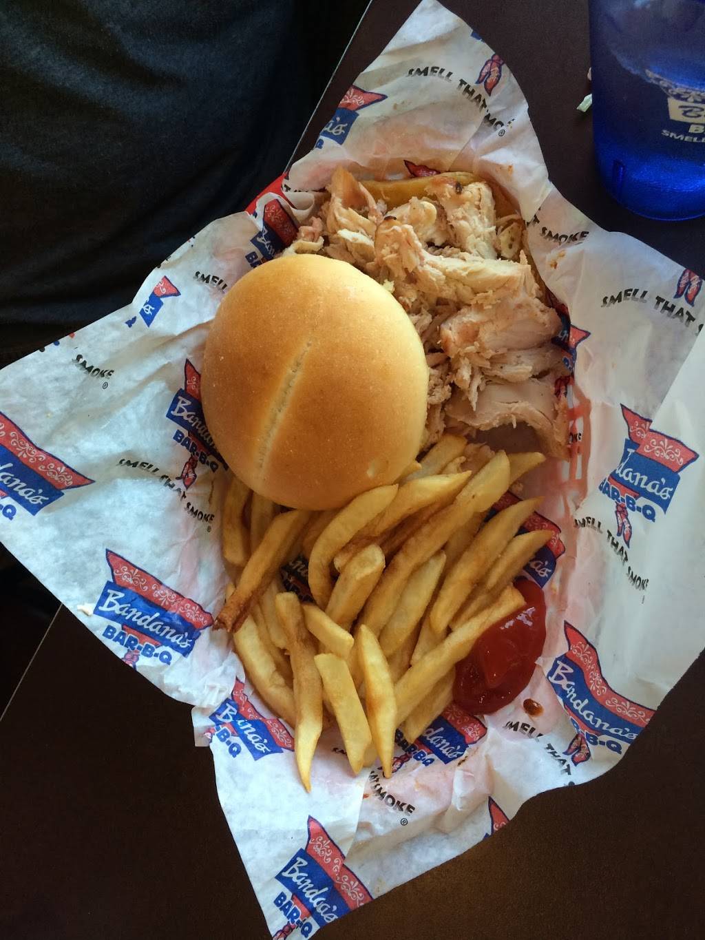 Bandanas Bar-B-Q | restaurant | 1015 S Jefferson Ave, Lebanon, MO 65536, USA | 4179913044 OR +1 417-991-3044