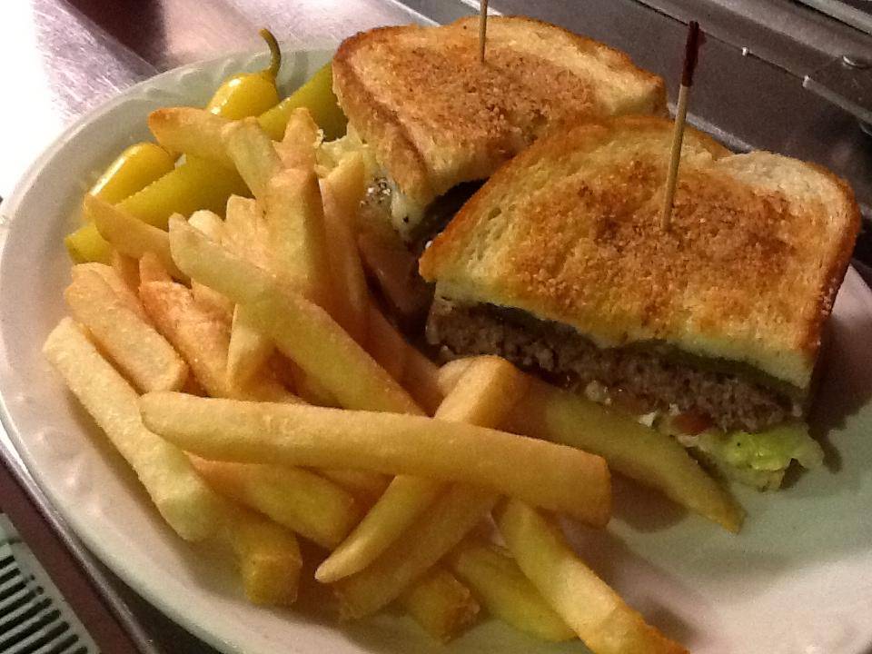 Corral Bar & Grill | restaurant | 12345 Mountain Ave # A2, Chino, CA 91710, USA | 9096135995 OR +1 909-613-5995